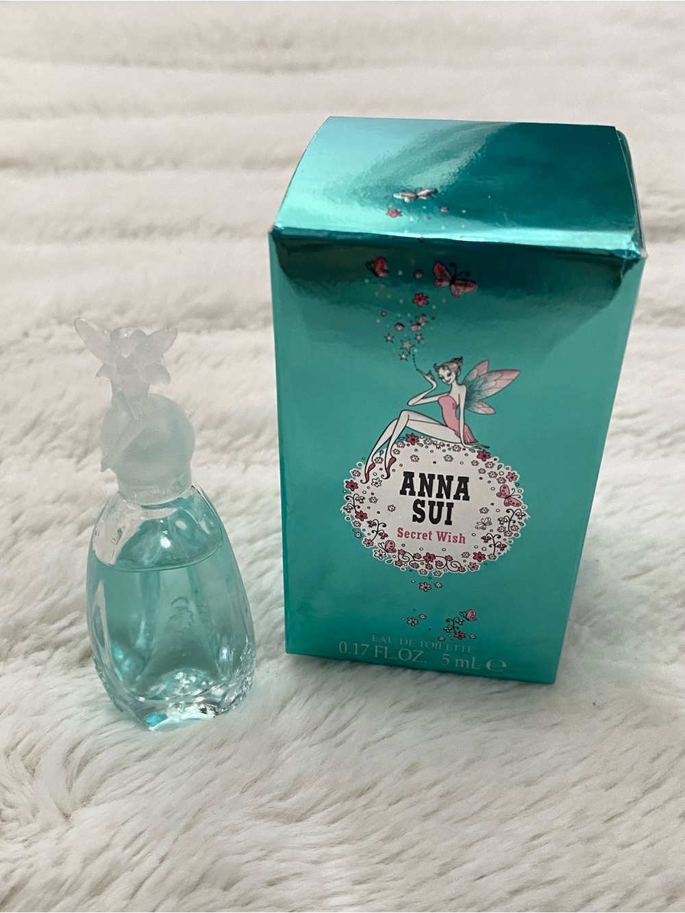 Anna Sui Secret Wish Women's Fragrance - Aqua Teal Bottle - Picture 2 of 6